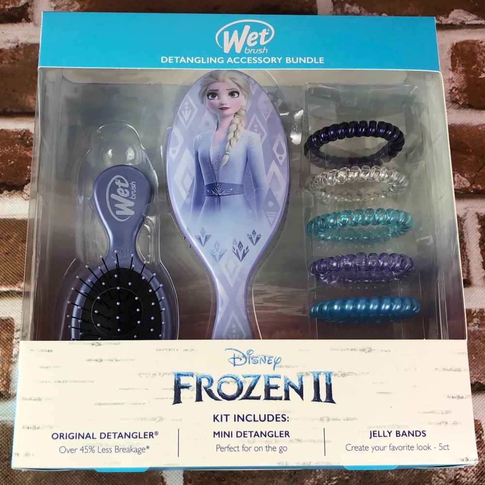 Disney Frozen ll Wet Hair Brush Detangling Bundle
